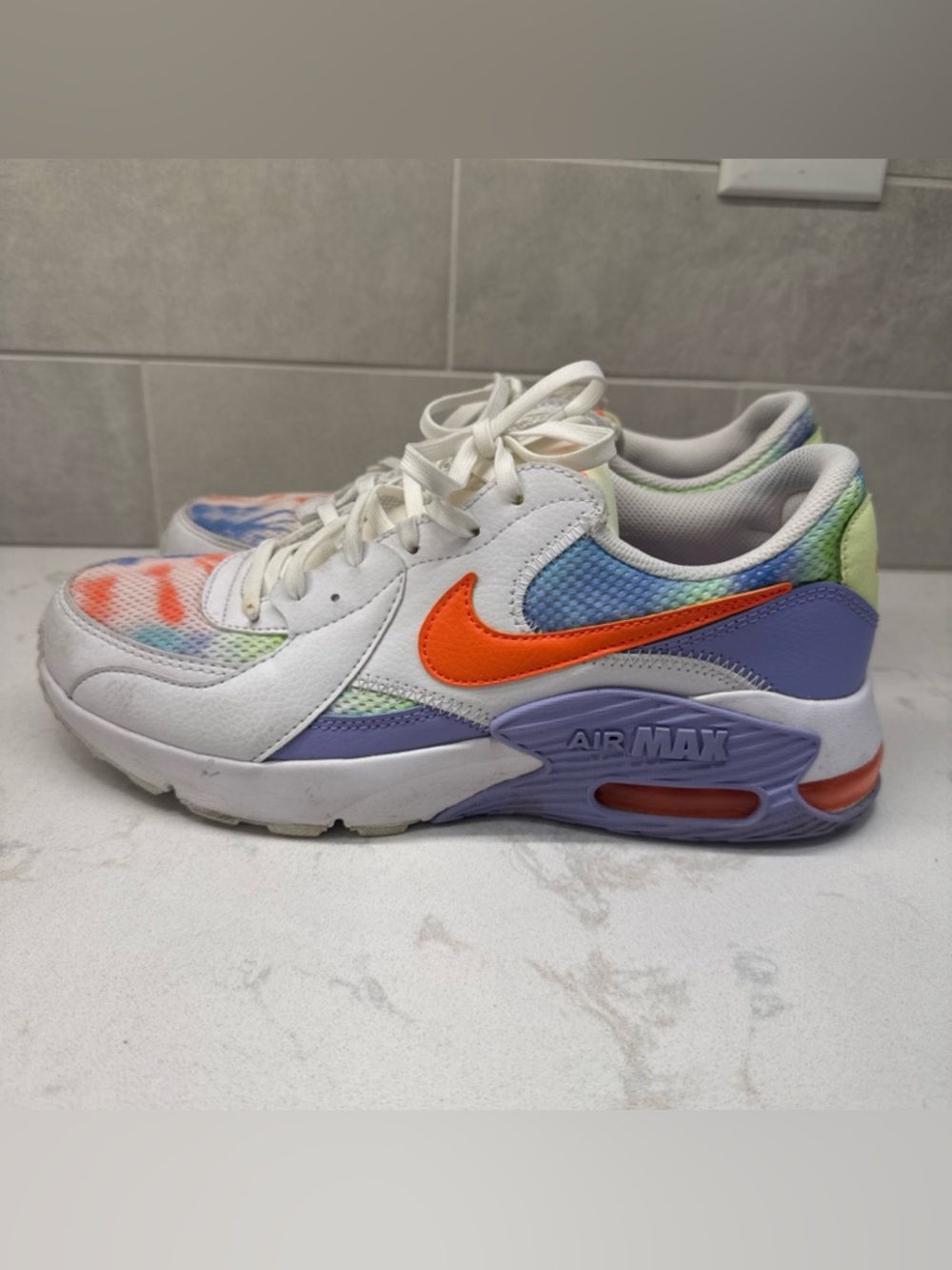 Nike Air Max women’s Sneakers in White, Orange & Purple tie dye sz 10